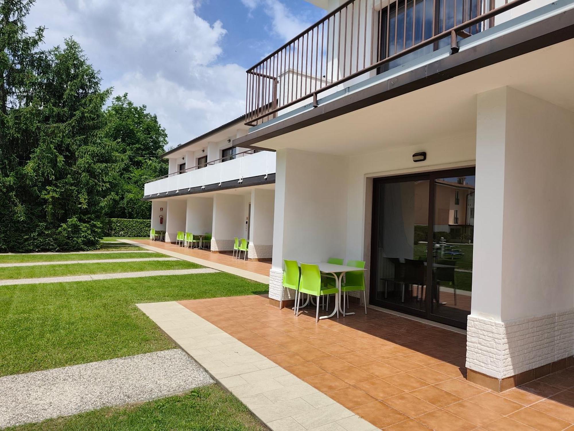 Bran & Denise Residence Костермано Экстерьер фото